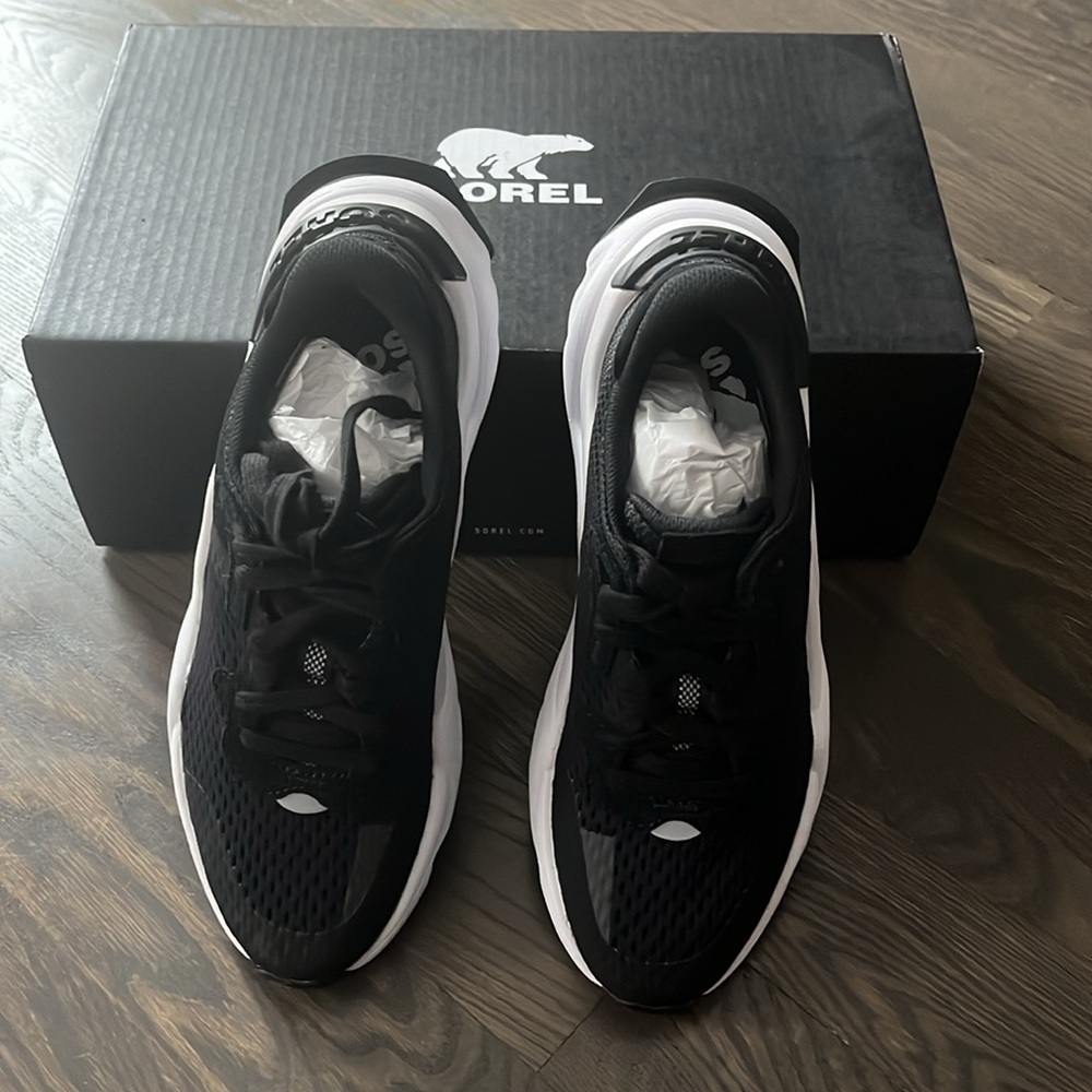 SOREL Kinetic RNEGD Lace (8.5) - FINAL SALE - Picture 3 of 7